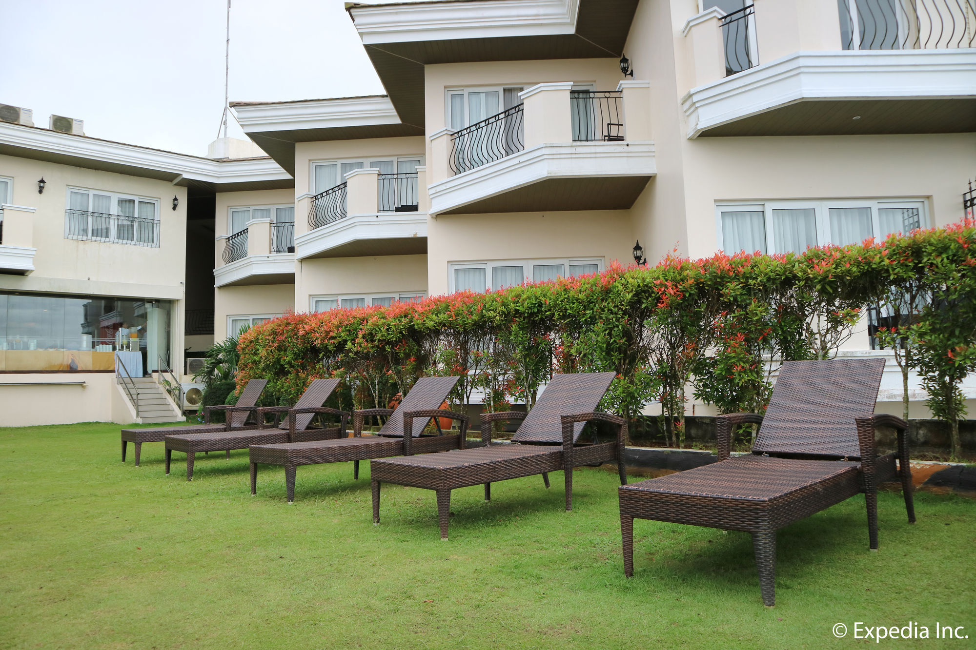 โรงแรมเดอะ เลค ทาเกย์เตย์ Tagaytay City ภายนอก รูปภาพ