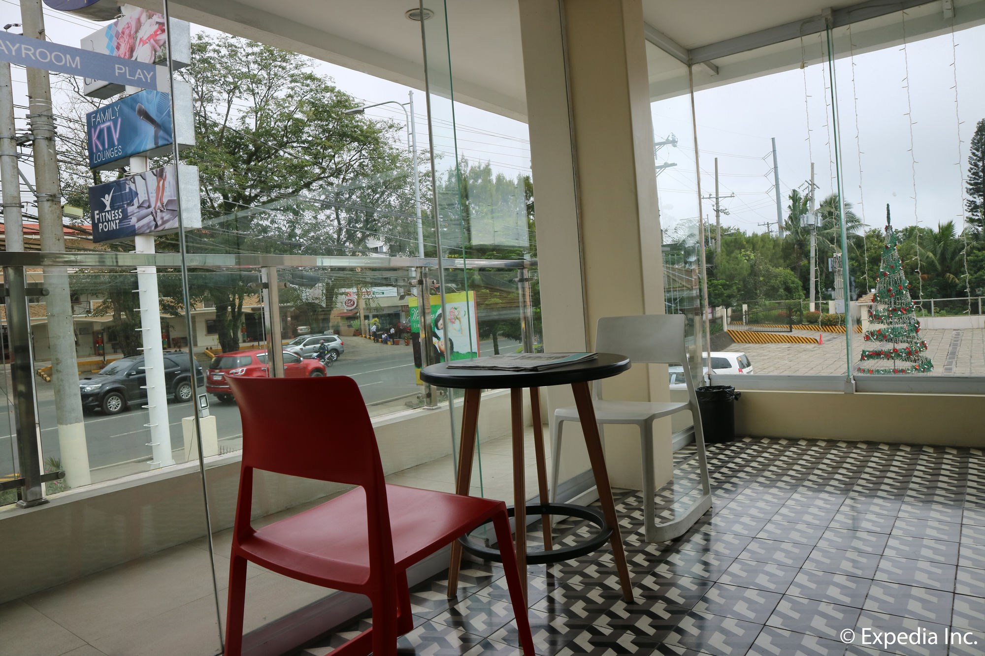 โรงแรมเดอะ เลค ทาเกย์เตย์ Tagaytay City ภายนอก รูปภาพ