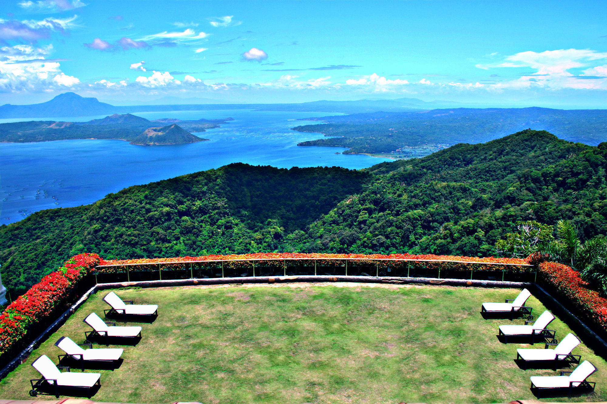 โรงแรมเดอะ เลค ทาเกย์เตย์ Tagaytay City ภายนอก รูปภาพ