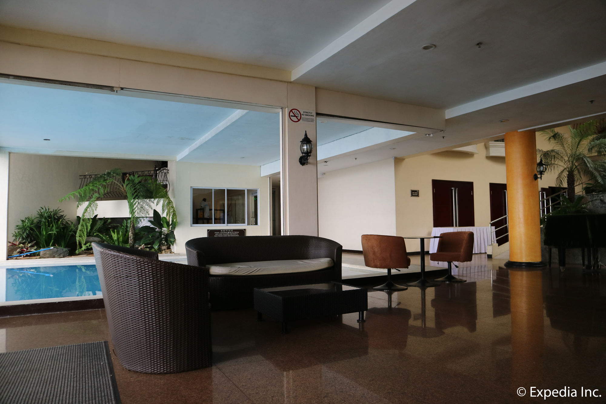 โรงแรมเดอะ เลค ทาเกย์เตย์ Tagaytay City ภายนอก รูปภาพ
