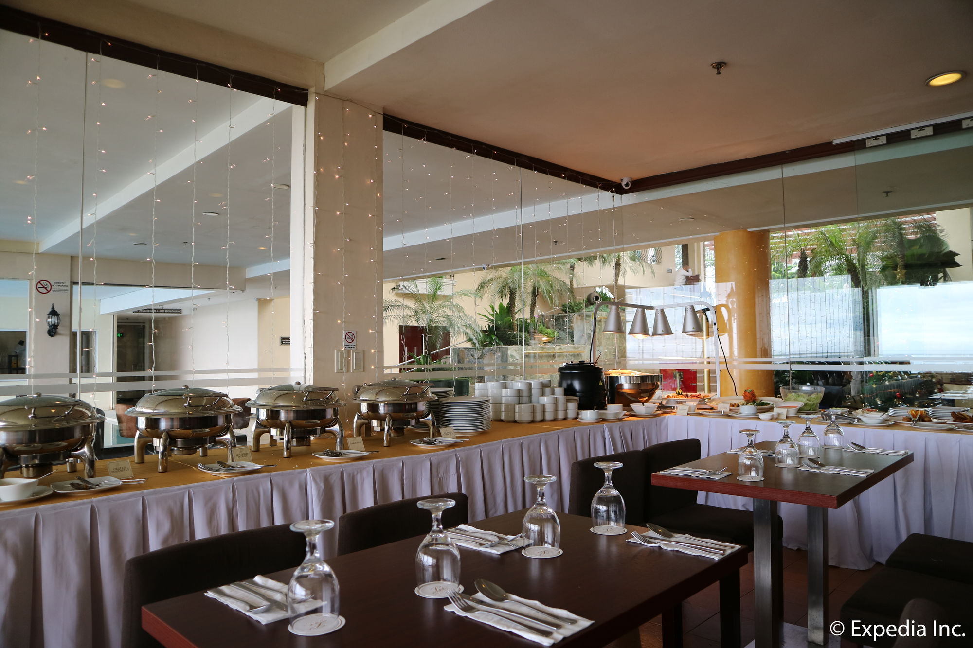 โรงแรมเดอะ เลค ทาเกย์เตย์ Tagaytay City ภายนอก รูปภาพ